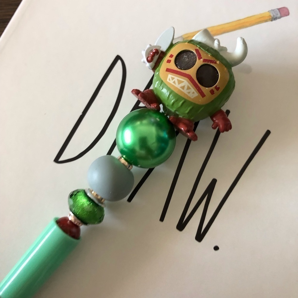 Disney Doorables: Moana: Kakamora #2 handmade beaded pen